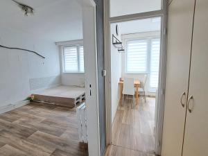 Pronájem bytu 1+1, Zlín, Díly IV, 36 m2