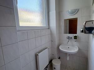Pronájem kanceláře, Brno, Kroftova, 81 m2