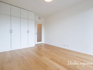Pronájem bytu 2+kk, Praha, Luciana Blagy, 54 m2
