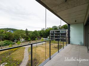 Pronájem bytu 2+kk, Praha, Luciana Blagy, 54 m2