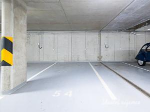 Pronájem bytu 2+kk, Praha, Luciana Blagy, 54 m2