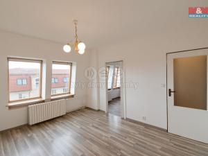 Prodej bytu 4+1, Hranice - Hranice I-Město, Kpt. Jaroše, 97 m2
