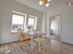 Prodej bytu 4+1, Hranice - Hranice I-Město, Kpt. Jaroše, 97 m2