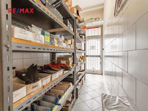Prodej obchodního prostoru, Praha - Vysočany, Novovysočanská, 45 m2