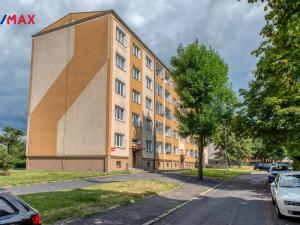Prodej bytu 3+1, Ostrov, Kollárova, 69 m2