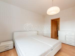 Pronájem bytu 2+kk, Praha - Vysočany, Jana Přibíka, 64 m2