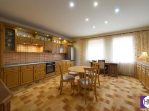 Prodej rodinného domu, Líský, 250 m2