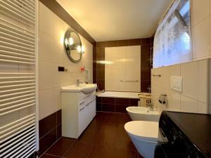 Prodej rodinného domu, Koberovy - Michovka, 250 m2