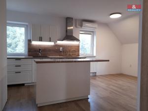 Pronájem rodinného domu, Valašské Meziříčí - Poličná, 98 m2