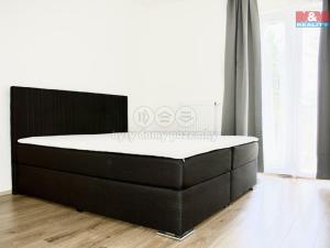 Pronájem bytu 2+kk, Praha, Štěchovická, 56 m2