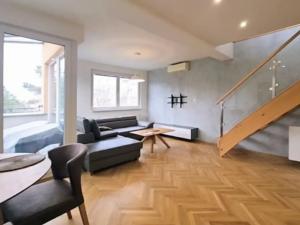 Pronájem bytu 4+kk, Praha - Kobylisy, Šimůnkova, 100 m2
