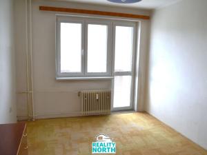 Prodej bytu 2+1, Hostinné, Sídliště, 45 m2