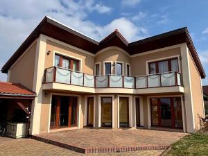 Prodej rodinného domu, Babice, 168 m2