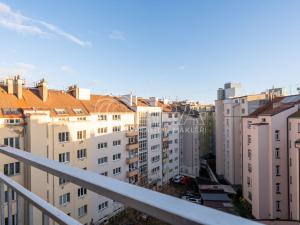 Pronájem bytu 1+1, Praha, U parního mlýna, 39 m2