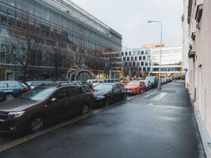 Pronájem bytu 1+1, Praha, U parního mlýna, 39 m2