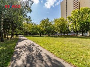 Prodej bytu 2+kk, Praha - Kobylisy, Hlaváčova, 47 m2