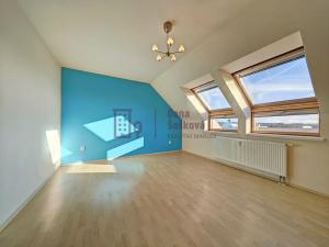 Pronájem bytu 3+1, Jindřichův Hradec, Nušlova, 74 m2