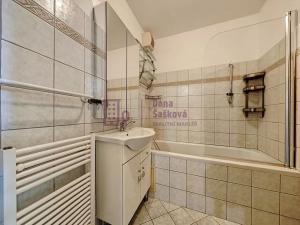 Pronájem bytu 3+1, Jindřichův Hradec, Nušlova, 74 m2