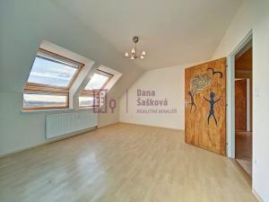 Pronájem bytu 3+1, Jindřichův Hradec, Nušlova, 74 m2