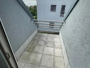 Pronájem bytu 1+kk, Pardubice, K Dolíčku, 40 m2