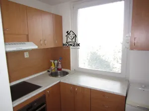 Pronájem bytu 1+kk, Praha - Háje, Brechtova, 29 m2