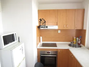 Pronájem bytu 1+kk, Praha - Háje, Brechtova, 29 m2
