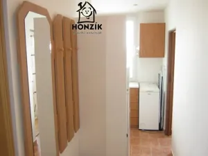 Pronájem bytu 1+kk, Praha - Háje, Brechtova, 29 m2
