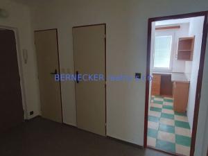 Pronájem bytu 3+1, Hradec Králové - Slezské Předměstí, Severní, 64 m2