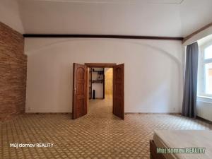 Prodej komerční nemovitosti, Praha - Nové Město, U půjčovny, 80 m2