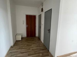 Pronájem bytu 2+1, Kadaň, Chomutovská, 51 m2