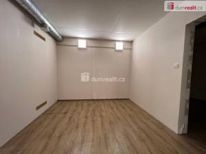 Pronájem skladu, Praha, Malešická, 40 m2
