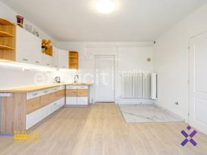 Prodej rodinného domu, Bojkovice - Bzová, 207 m2