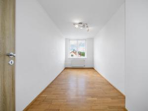 Prodej bytu 3+1, Trstěnice, 72 m2