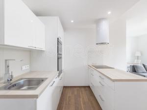Pronájem bytu 2+kk, Praha, Bermanova, 51 m2