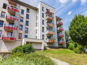 Pronájem bytu 2+kk, Praha, Bermanova, 51 m2