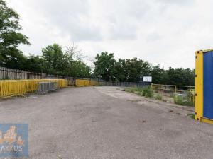 Pronájem komerčního pozemku, Praha - Hloubětín, Kbelská, 3070 m2