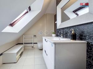 Pronájem rodinného domu, Praha - Modřany, Bojovská, 230 m2