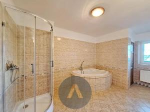 Pronájem bytu 1+1, Rosice, Trávníky, 45 m2