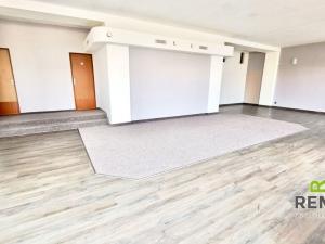 Pronájem obchodního prostoru, Kunovice, náměstí Svobody, 170 m2
