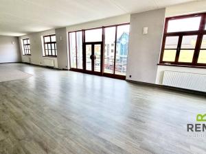 Pronájem obchodního prostoru, Kunovice, náměstí Svobody, 170 m2