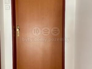 Pronájem kanceláře, Praha - Holešovice, Za papírnou, 95 m2