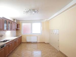 Pronájem kanceláře, Praha - Hostivař, V Chotejně, 407 m2