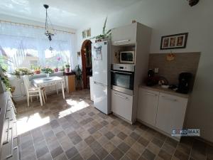 Prodej rodinného domu, Břeclav - Poštorná, Hlavní, 300 m2