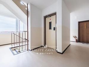 Prodej bytu 2+kk, Praha - Písnice, Na okruhu, 43 m2