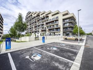 Prodej bytu 3+kk, Praha - Strašnice, Zvěřinova, 80 m2