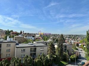 Pronájem bytu 2+kk, Praha - Podolí, Pod Pekařkou, 48 m2