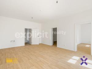 Prodej bytu 4+kk, Hostovlice, 98 m2