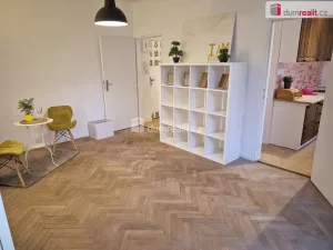 Pronájem bytu 2+kk, Roudnice nad Labem, Na Urbance, 49 m2