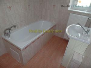 Pronájem bytu 2+1, Opava, Přerovecká, 83 m2