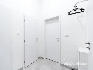 Pronájem bytu 2+kk, Praha - Kyje, Za černým mostem, 58 m2